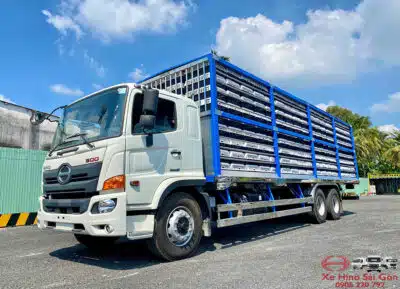 Xe Tải Hino FL8JW8A 15 Tấn Thùng Chở Gia Cầm 495 Lồng