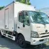 Xe Tải Hino XZU720 3.5 Tấn Thùng Bảo Ôn 5.1m