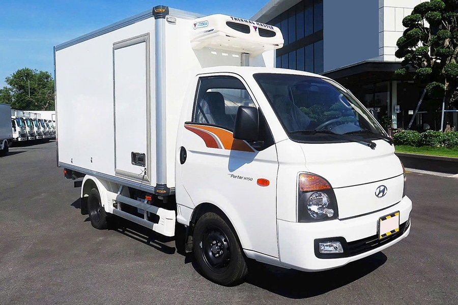 Xe Tải Hyundai H150 1.5 Tấn Thùng Đông Lạnh 3m