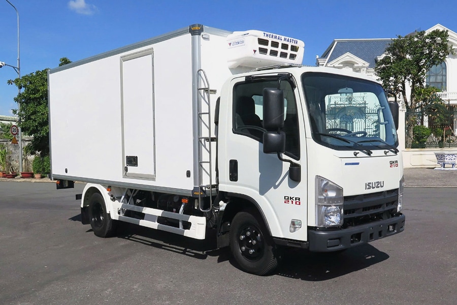 Xe Tải Isuzu QKR210 2 Tấn Thùng Đông Lạnh 4.3m