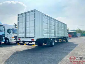 Xe Tải Hino FG8JT8A 8 Tấn Thùng Kín Container 9.7m