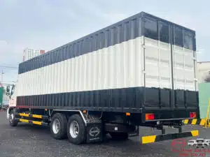 Xe Tải Hino FL8JW8A 15 Tấn Thùng Kín Container 9.4m