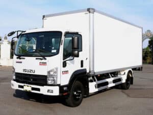 Xe Tải Isuzu FRR650 6.5 Tấn Thùng Bảo Ôn 5.7m