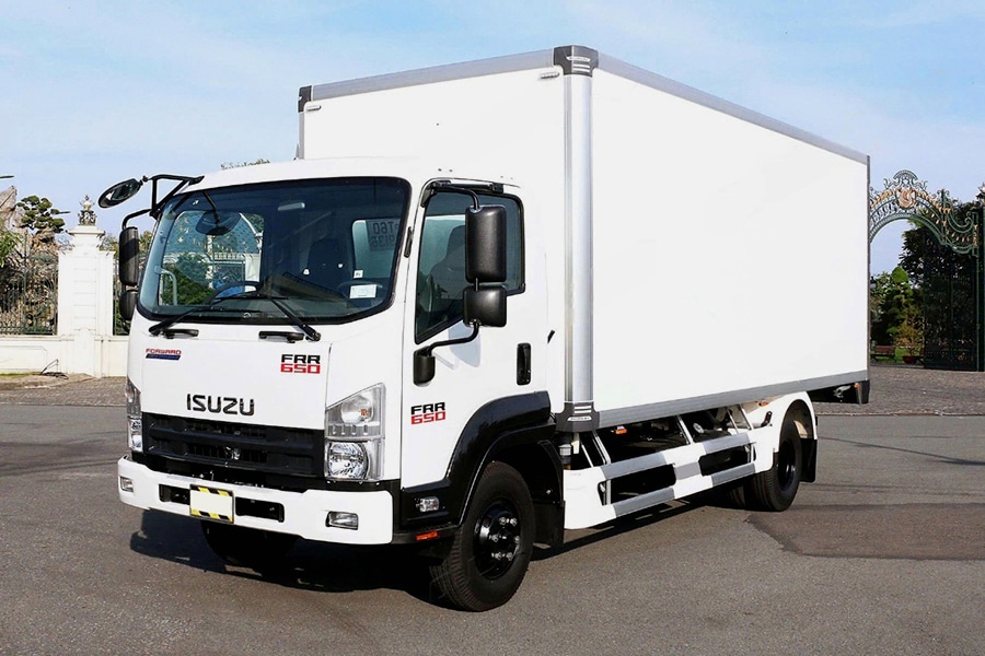 Xe Tải Isuzu FRR650 6.5 Tấn Thùng Bảo Ôn 5.7m