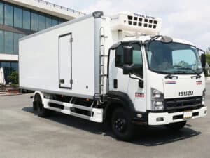 Xe Tải Isuzu FRR650 6.5 Tấn Thùng Đông Lạnh 6.7m