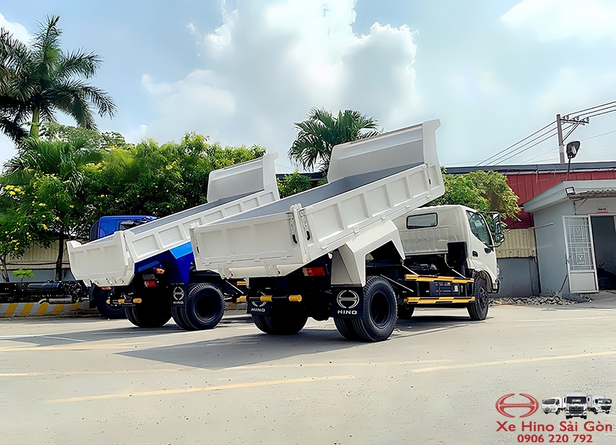 Xe Ben Hino Dutro XZU342MD 3.5 Tấn Thùng Tự Đổ 3 Khối