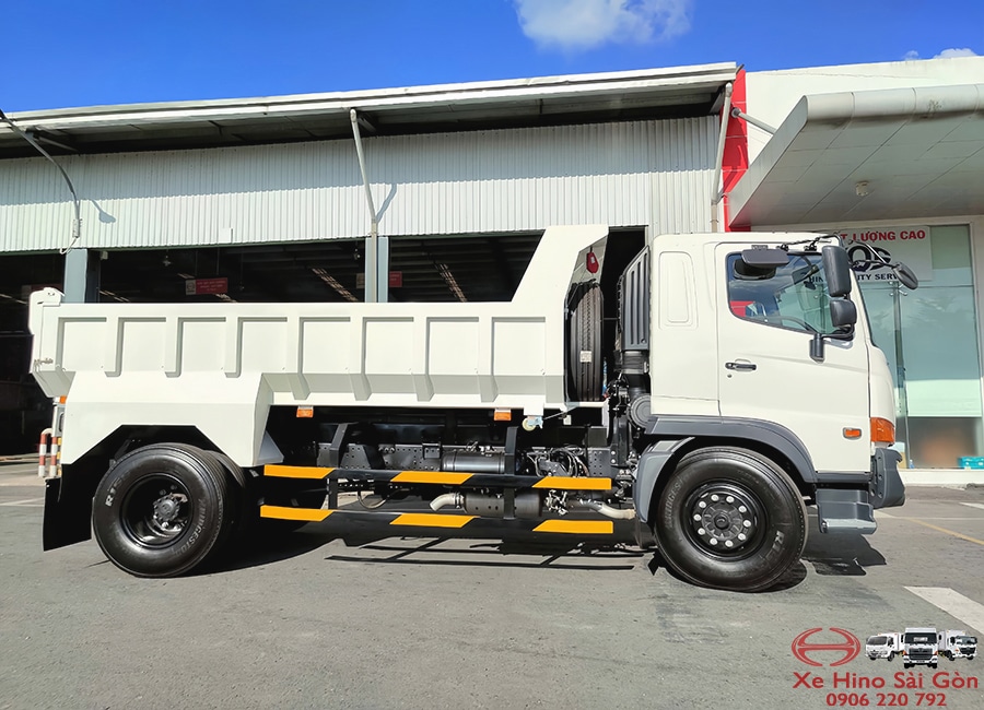 Xe Ben Hino FG8JJ8A 8 Tấn Thùng Tự Đổ 7 Khối