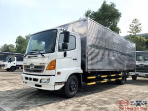 Xe Tải Hino FC9JLTC 6.5 Tấn Thùng Kín 6.7m
