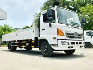 Xe Tải Hino FC9JLTC 6.5 Tấn Thùng Lửng 6.7m