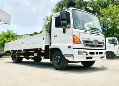 Xe Tải Hino FC9JLTC 6.5 Tấn Thùng Lửng 6.7m