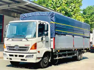 Xe Tải Hino FC9JLTC 6.5 Tấn Thùng Mui Bạt Nhôm 6.7m