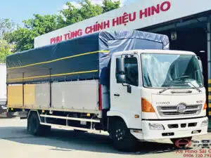 Xe Tải Hino FC9JLTC 6.5 Tấn Thùng Mui Bạt Nhôm 6.7m