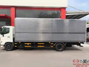 Xe Tải Hino FC9JNTC 6.5 Tấn Thùng Kín 7.3m