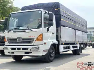 Xe Tải Hino FC9JNTC 6.5 Tấn Thùng Mui Bạt Nhôm 7.3m