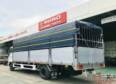 Xe Tải Hino FC9JNTC 6.5 Tấn Thùng Mui Bạt Nhôm 7.3m