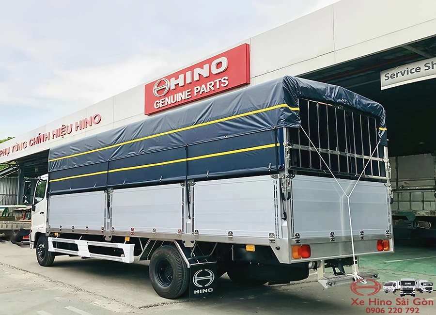 Xe Tải Hino FC9JNTC 6.5 Tấn Thùng Mui Bạt Nhôm 7.3m