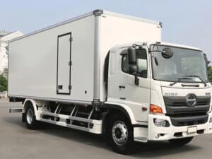 Xe Tải Hino FG8JT8A 8 Tấn Thùng Bảo Ôn Quyền 7.9m