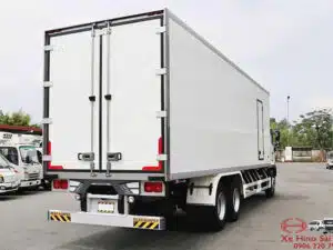 Xe Tải Hino FL8JW8A 15 Tấn Thùng Bảo Ôn Quyền 9.1m