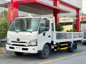 Xe Tải Hino XZU730 5 Tấn Thùng Lửng 5.7m