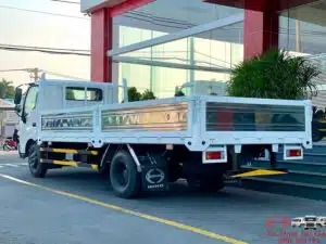Xe Tải Hino XZU730 5 Tấn Thùng Lửng 5.7m