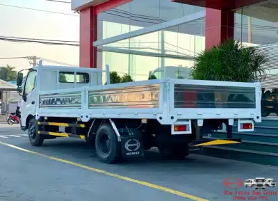 Xe Tải Hino XZU730 5 Tấn Thùng Lửng 5.7m