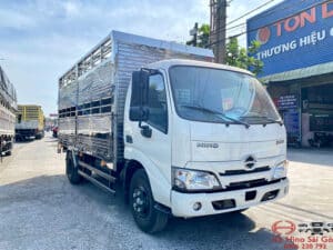 Xe Tải Hino XZU650 1.9 Tấn Thùng Chở Gia Súc