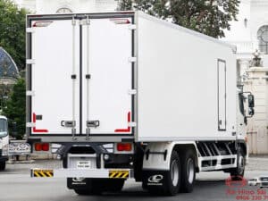 Xe Tải Hino FL8JW8A 15 Tấn Thùng Đông Lạnh 9.1m