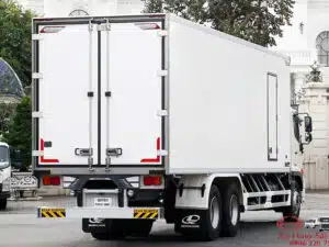 Xe Tải Hino FL8JW8A 15 Tấn Thùng Đông Lạnh 9.1m
