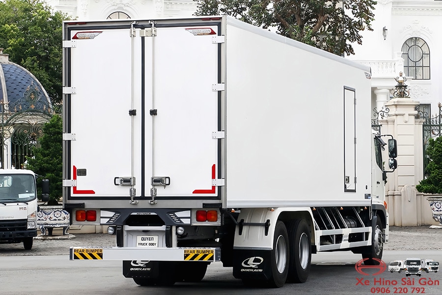 Xe Tải Hino FL8JW8A 15 Tấn Thùng Đông Lạnh 9.1m