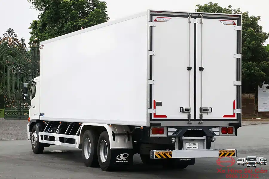 Xe Tải Hino FL8JW8A 15 Tấn Thùng Đông Lạnh 9.1m