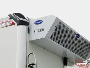 Xe Tải Hino FL8JW8A 15 Tấn Thùng Đông Lạnh 9.1m