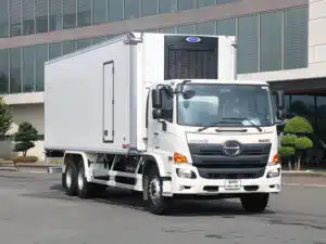 Xe Tải Hino FL8JW8A 15 Tấn Thùng Đông Lạnh Quyền Auto