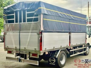 Xe Tải Hino XZU650 3.5 Tấn Thùng Mui Bạt Nhôm 4.5m