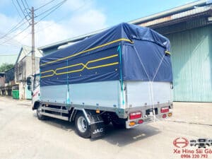 Xe Tải Jac N200S 1.9 Tấn Thùng Mui Bạt 4.4m