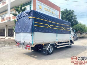 Xe Tải Jac N200S 1.9 Tấn Thùng Mui Bạt 4.4m